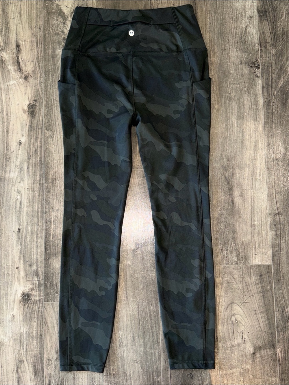 High-Waist Camo Leggings - Dark Green/Black - Picture 2 of 3
